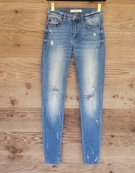 Kancan Medium Wash Jeans with Distressed Look Size 25 - Picture 1 of 5